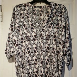 LUSH V-neck Blossoms Falling  Blouse Size S